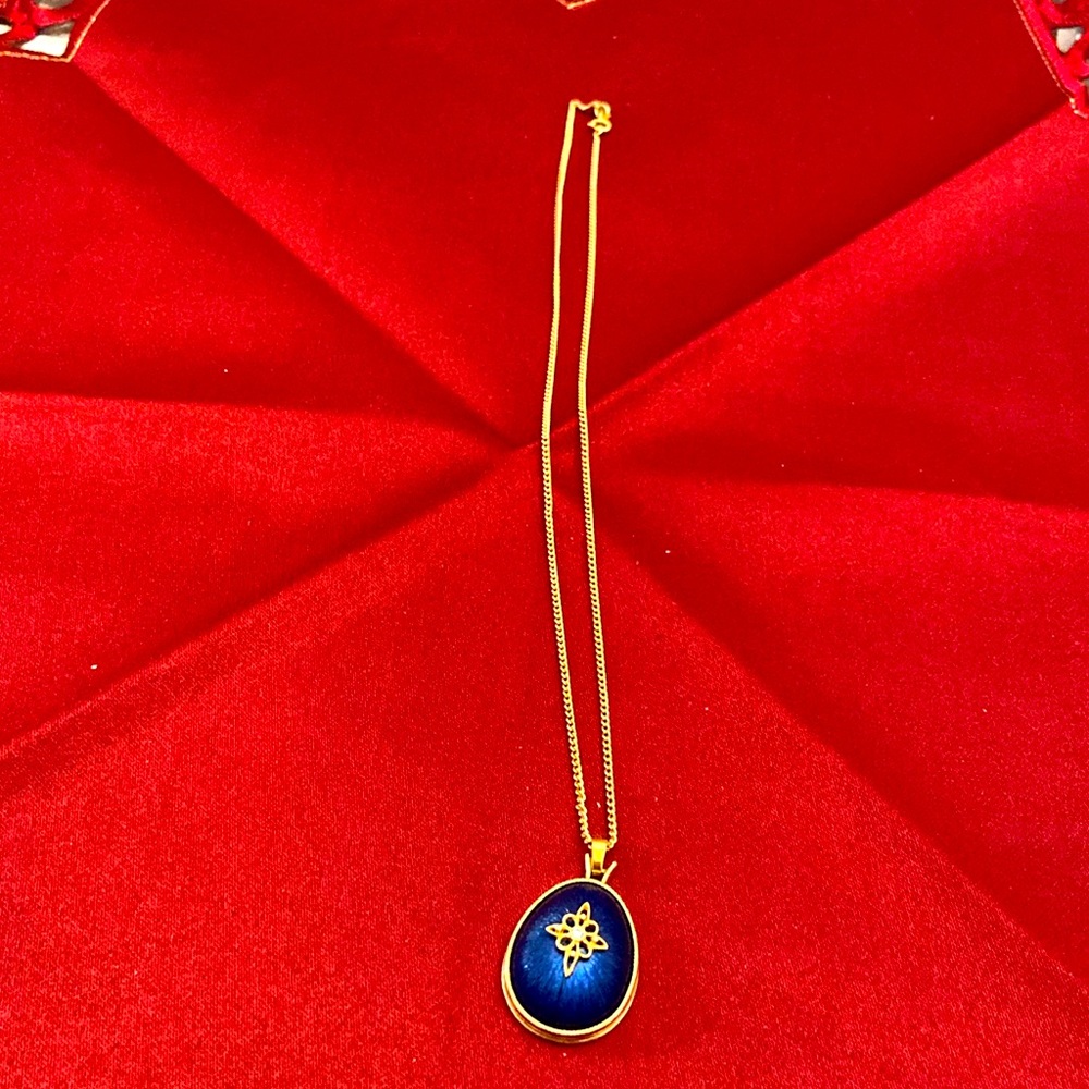 Vintage Avon Necklace